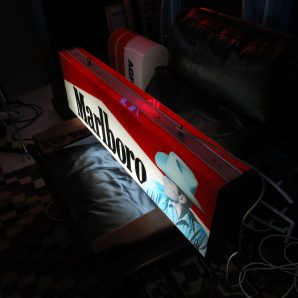 Marlboro doublesided cowboy lightbox - Image 3